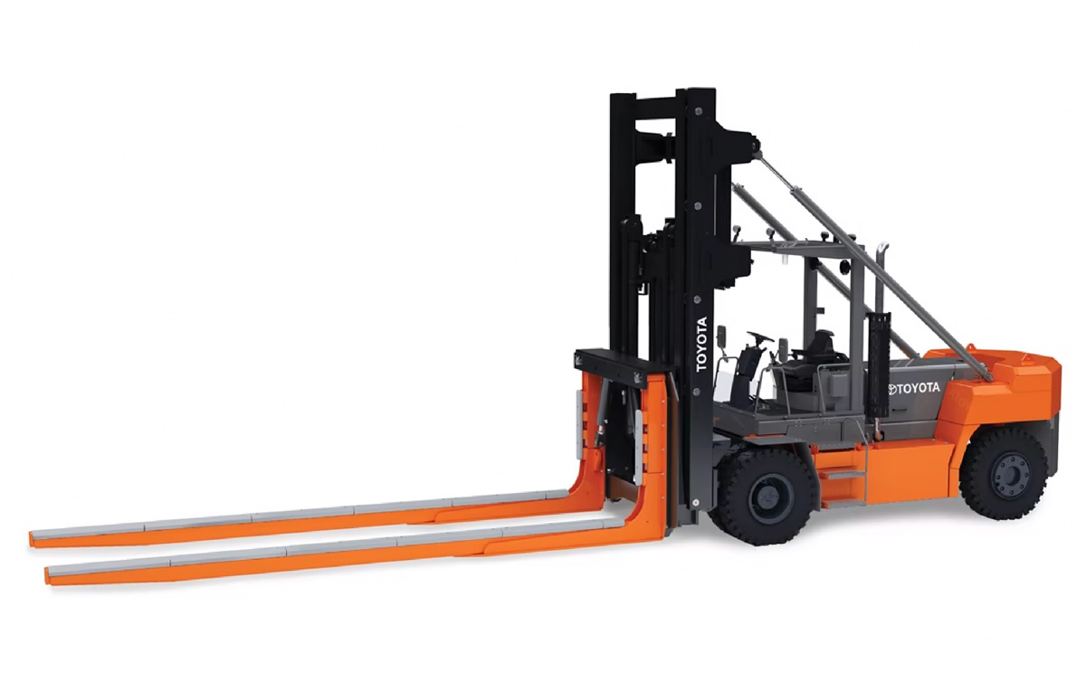 Toyota High-Capacity Marina Forklift